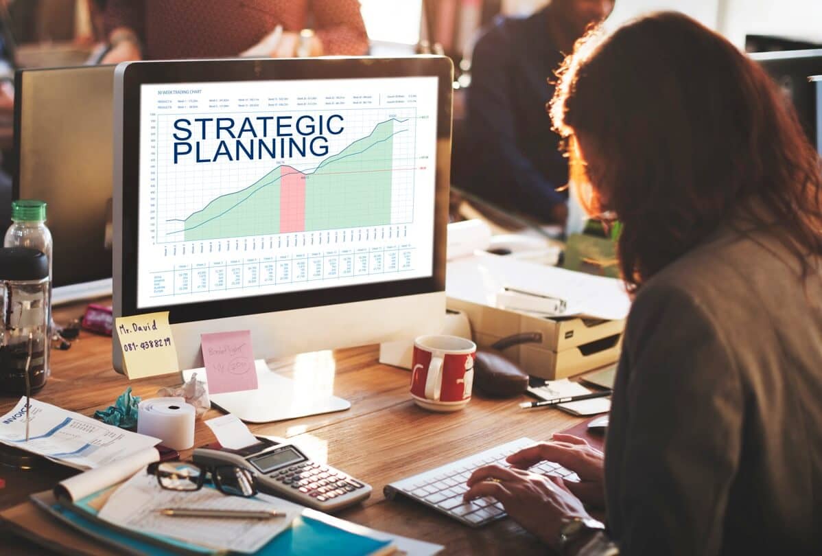Strategic plan graphs business marketing goals P8KLT5K